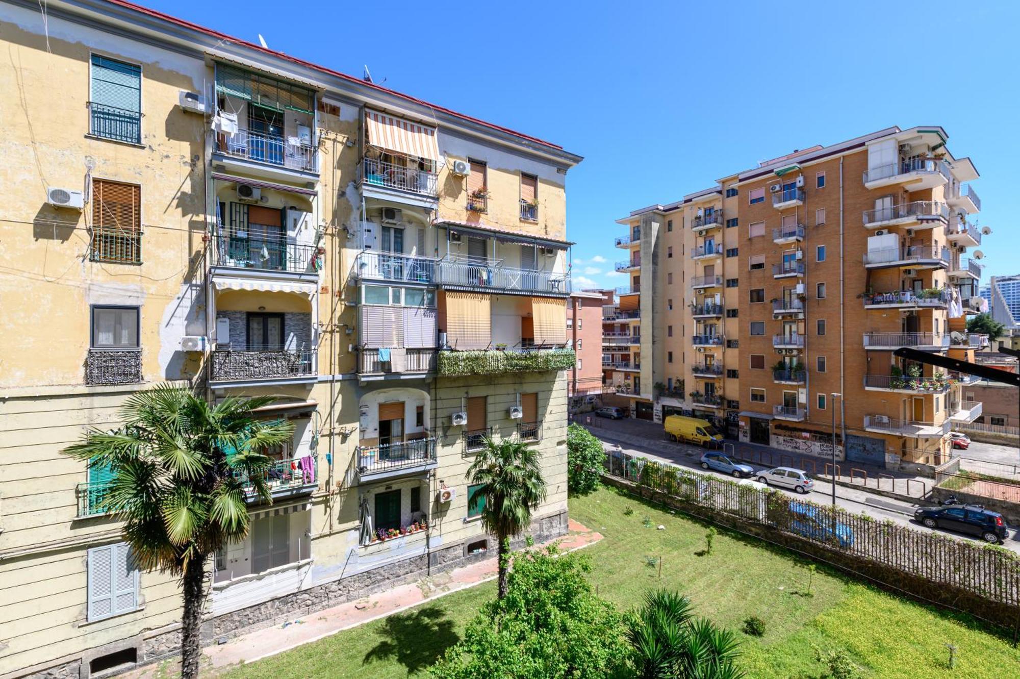 Domus Romeo Apartment